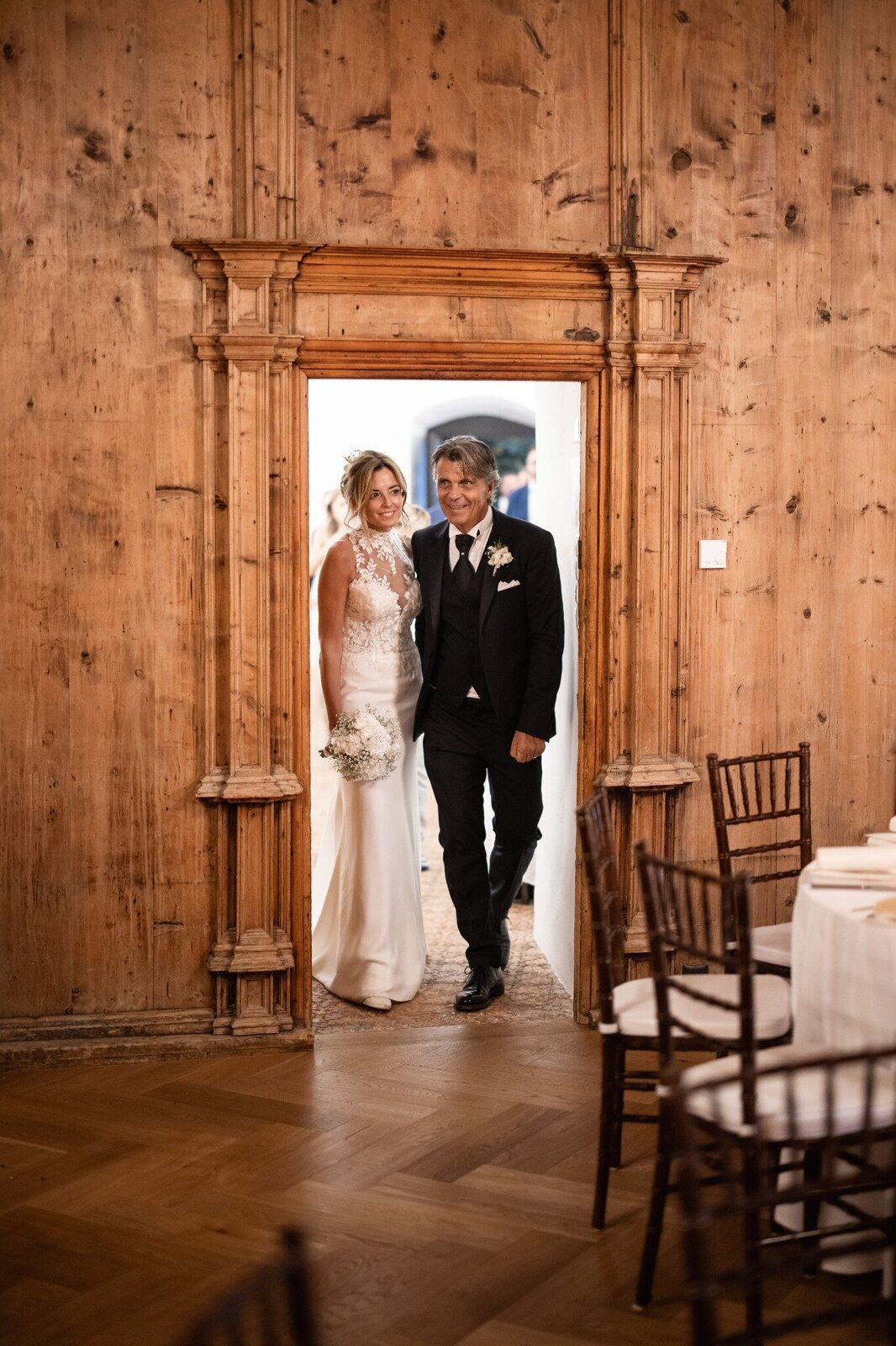 Elisabetta ed Enrico nella sala della cena