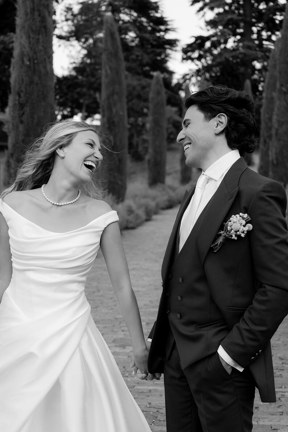 Martina e Victor ridono insieme
