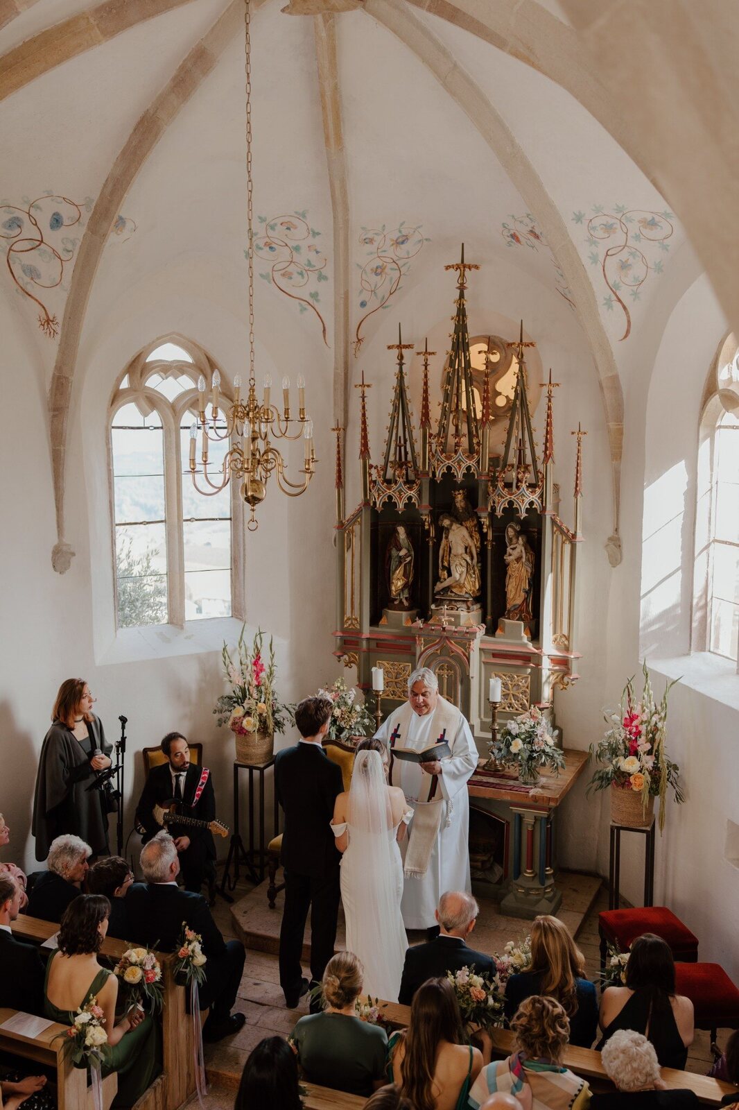 La cerimonia nella cappella di Schloss Freudenstein