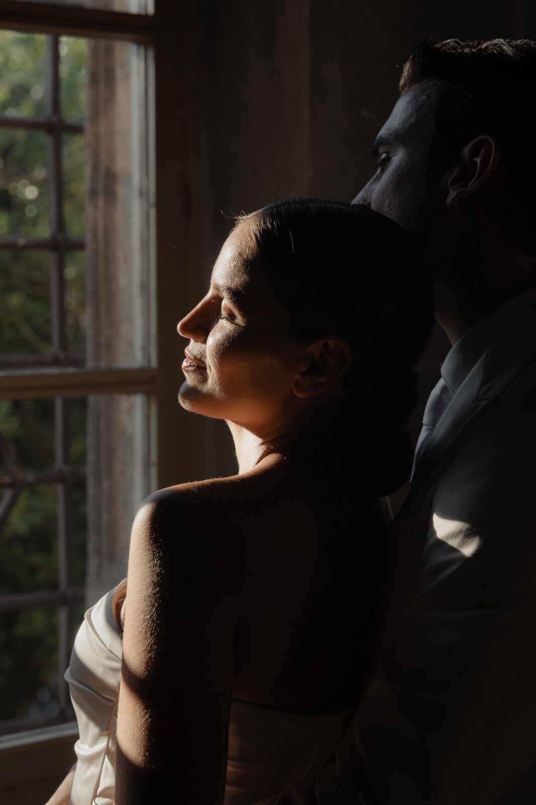 Ritratto di Sara e Luca alla finestra