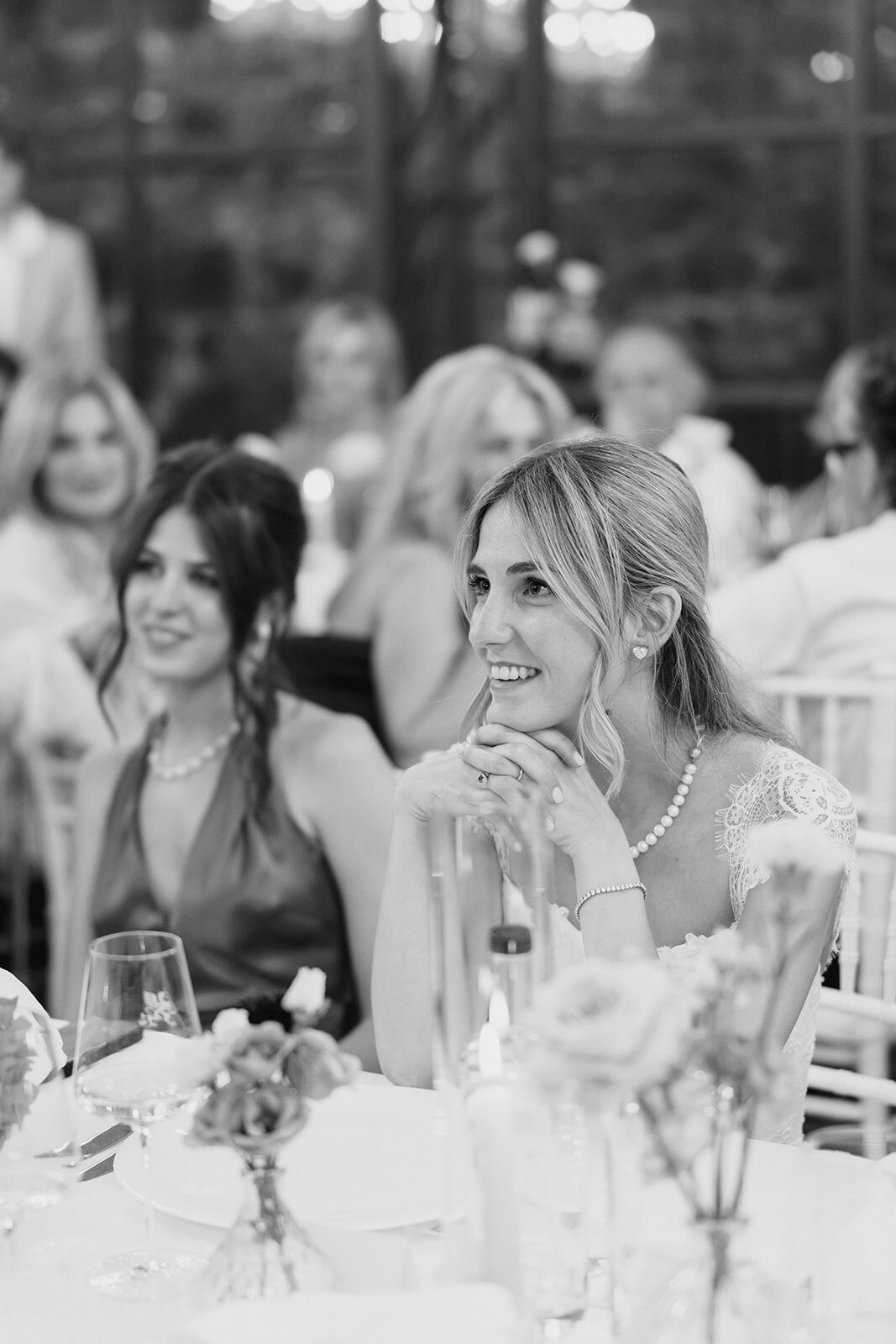Valentina durante la cena